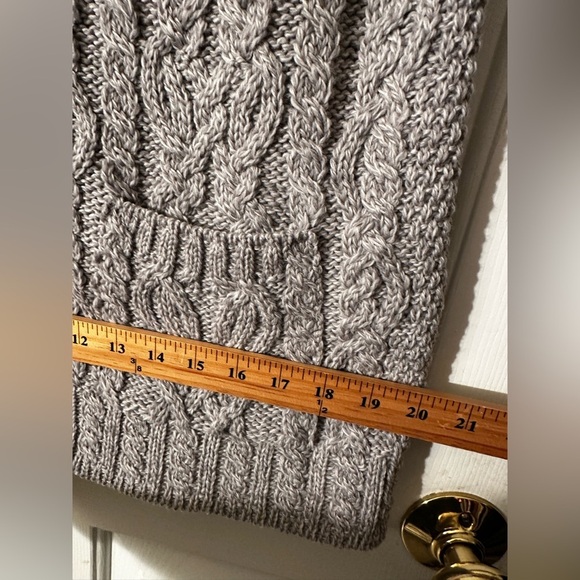 ARAN CRAFTS M Cottagecore Chunky 100% Merino Wool Cable Knit Fisherman Sweater - Picture 7 of 9